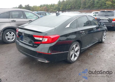 2018 Honda Accord Touring z USA, uszkodzony, nr VIN 1HGCV1F98JA026269